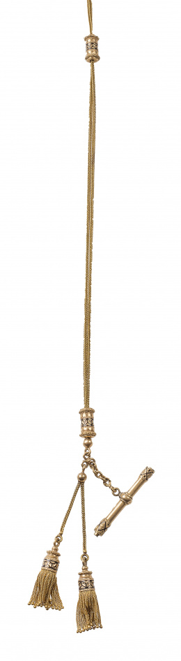 19.  Leontina Imperio pp. S. XX en cordón trenzado de oro y esmalte negro