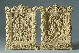 1053.  Dos placas de marfil tallado.Alegoría del matrimonio de Hera y Zeus y Alegoría de la gloria y la fortuna.Alemania, Munich, S.XIX.