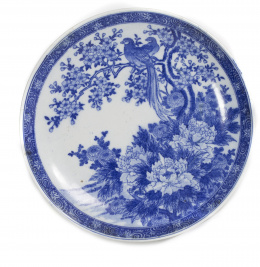 611.  Plato en porcelana azul y blanca.China, Dinastía Qing, S. XVIII - XIX