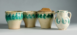 420.  Jarra alcarraza de cerámica esmaltada en verde.Granada, S. XVIII..
