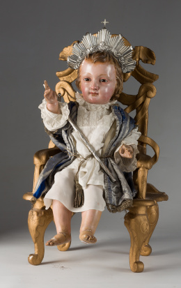 878.  Niño Jesús entronizado o Rey de ReyesDe madera tallada, estucada y policromadaTrabajo español, pp del S. XIX..