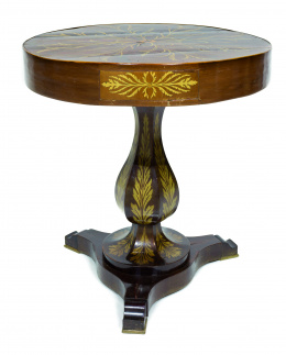 546.  Mesa de centro de tambor de pedestal sobre plataforma en madera de caoba y marquetería con motivos vegetales.Holanda S. XIX.