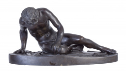 1180.  “Galo herido”Bronce patinado.Trabajo italiano, Grand Tour, S. XIX.