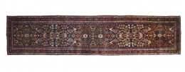 682.  Alfombra de pasillo Zajan con decoración de flores, Persia..