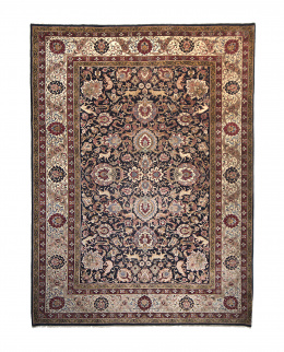 683.  Alfombra de Tabriz de palacio, Persia. .