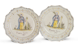 732.  Pareja de platos en cerámica francesa con inscripción: “Rosalie Cointri, 1787”