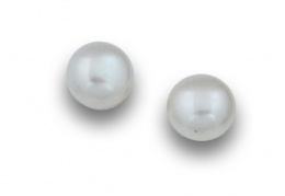 131.  Pendientes con botón de perlas Australianas de 12,5 mm ,en oro blanco de 18K.