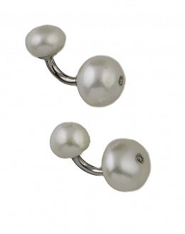 334.  Gemelos dobles con perlas cultivadas y brillante central