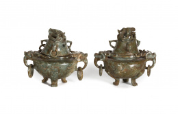 1327.  Pareja de incensarios en jade.China, Dinastía Qing, ff. S. XIX