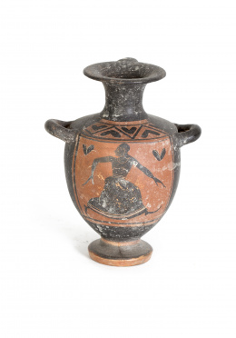 778.  Rarísima hidria de cerámica negra según la técnica de las figuras rojas.Ática, S. VI a.C.