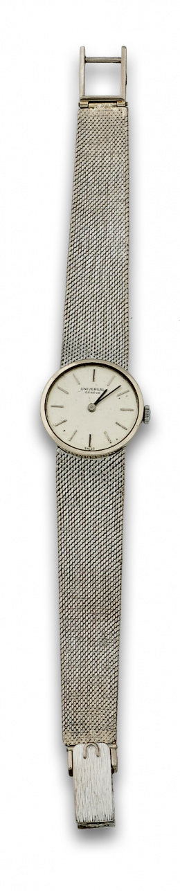686.  Reloj de pulsera para sra UNIVERSAL GENEVE en oro blanco de 18K años 60.