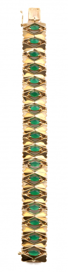 223.  Brazalete articulado con crisoprasas en piezas geométricas a modo de lazos articuladas 