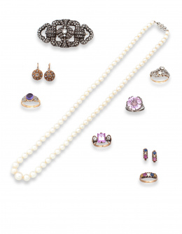 181.  Pendientes con zafiro, rubí y brillante en oro de 18K.