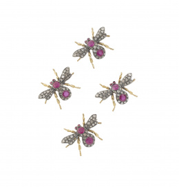 197.  Conjunto de cuatro broches en forma de moscas con cuerpo de rubíes, alas de brillantes y ojos de rubí