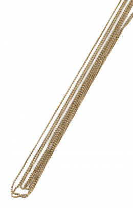 43.  Cadena larga de abanico de pp. S. XX con eslabones redondos en oro amarillo de 18K