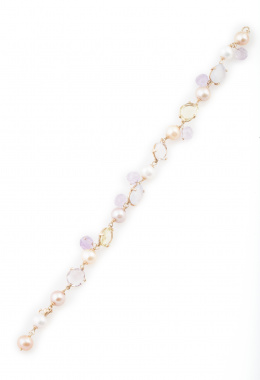 270.  Pulsera de perlas con citrinos, amatistas y ágatas azuladas facetadas, unidos por cadena en oro rosa de 18K