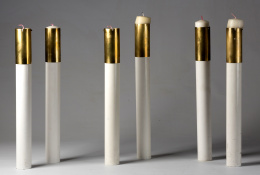 1055.  Pareja de  hacheros de metal pintado de blanco.años 60.