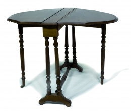 583.  Sutherland table en madera de nogal, Inglaterra, S. XIX.