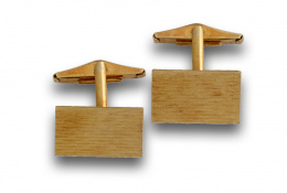 59.  Gemelos rectangulares años 70 en oro de 18K con sistema articulado.