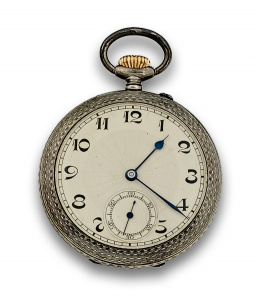 692.  Reloj Lepine Art-Decó Inglés en plata.