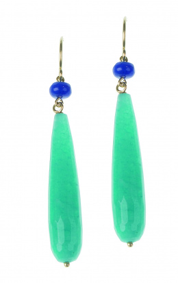690.  Pendientes con gran perilla de jade teñido color turquesa que pende de cuenta de lapislázuli facetado
