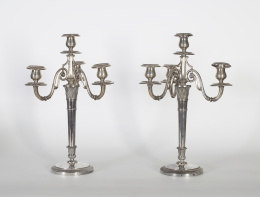 1500.  Pareja de candelabros, que se transforman en candeleros.Francia, S. XIX.