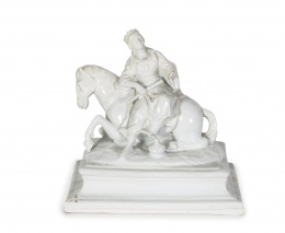1158.  “Alcora”Figura escultórica de cerámica esmaltada de la serie “las cuatro partes del mundo”.Alcora, 1803 - 1808..