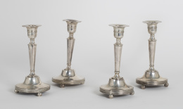 627.  Pareja de candeleros Carlos IV de plata en su color, Madrid Villa y Corte.Real Fábrica de Platería, Martínez, h. 1805..