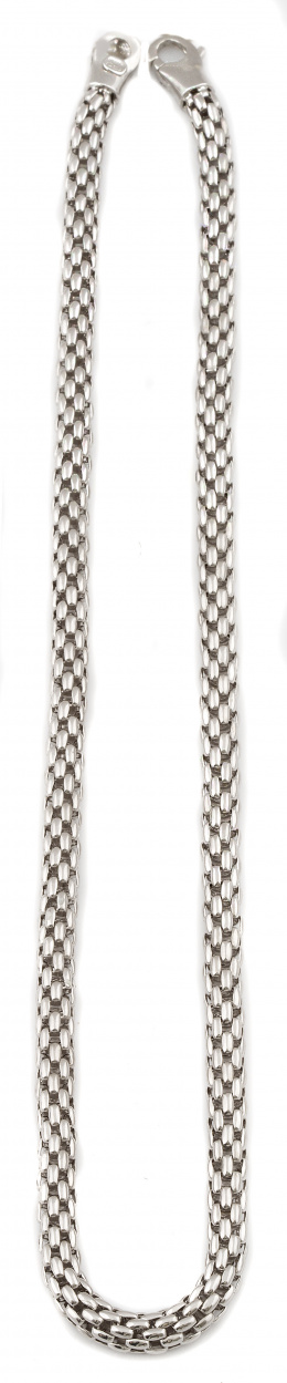 237.  Collar de malla tubular flexible en oro blanco de 18K.