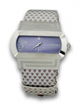682.  Reloj VERSACE en acero.R427995.