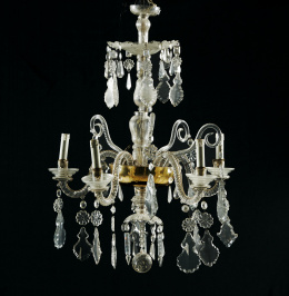 822.  Lámpara estilo Carlos III de cristal, soplado, facetado y tallado.La Granja, S. XIX.