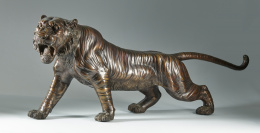 529.  Tigre en bronce, Japón, periodo, Meiji (1868-1912)