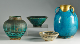 414.  Cuenco con decoración epigráfica en estilo mameluco siguiendo modelos antiguos, Turquía, S. XIX..