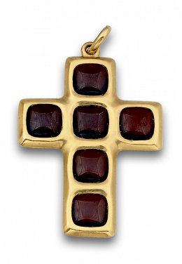 116.  Cruz colgante con cabuchones granates de POMELLATO en oro de 18K.