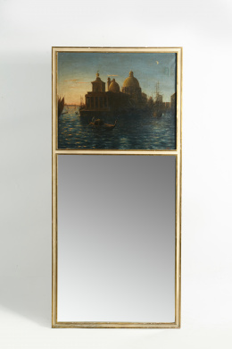 938.  Espejo tipo “trumeau” estilo Luis XVI en madera policromada y dorada.Trabajo español pp. S. XX..