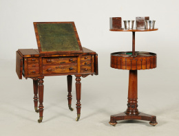 1094.  Escritorio victoriano en madera de palosanto con alas abatibles.Inglaterra, mediados S. XIX..