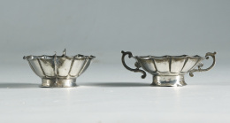 906.  Dos catavinos de plata marcada.Taller Granadino, Mora,  S. XVIII..