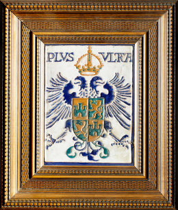 966.  Daniel de Zuloaga (1852-1921) Azulejos de cerámica esmaltada con el escudo de Carlos V, con la técnica de arista..