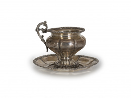 631.  Taza de plata en su color.Francia para la exportación, h.1839-1879..