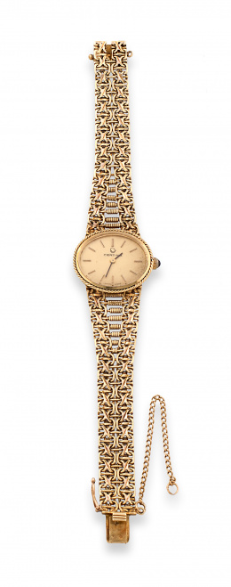 750.  Reloj de pulsera CERTINA en oro de 18K.
