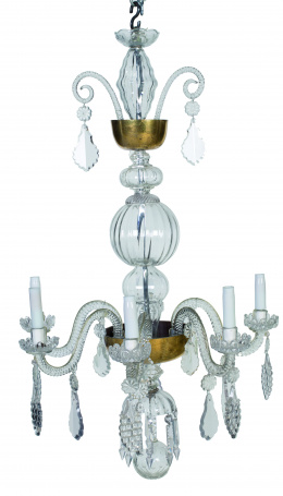 1055.  Lámpara de techo de seis brazos de luz con pandelocas y guirnaldas de cristal soplado.La Granja, S. XIX.