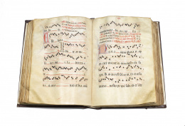 590.  Cantoral - Antiphonale Missarum. Probablemente Sevilla, primera mitad del S. XV.