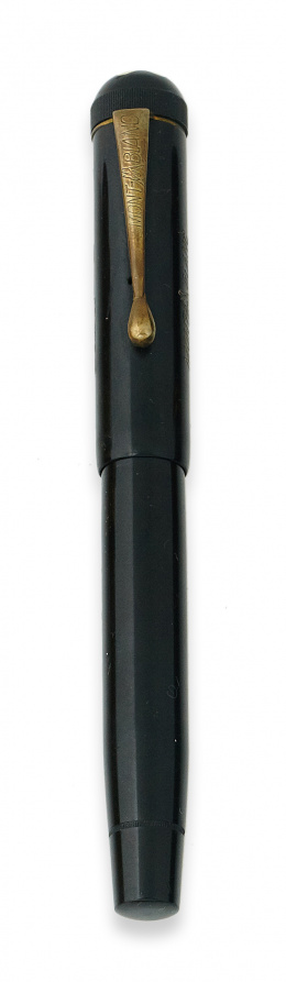 310.  Estilógrafo MONTBLANC años 30 en bakelita negra.