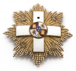 747.   Cruz al Mérito militar 3ª clase con distintivo blanco.En plata dorada y esmalte.
