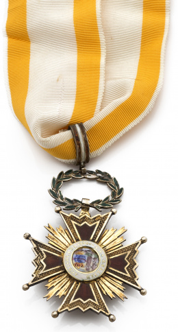 744.  Insignia de la encomienda de la Cruz de caballero.Real y Americana Orden de Isabel la Católica. 