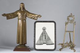 1203.  Frederic Mares (1893-1991)*“Sagrado Corazón”Escultura de bronce dorado..