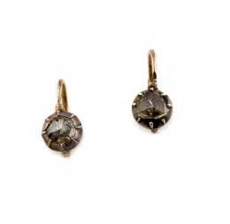 8.  Pendientes de pp S. XIX  con diamantes de talla holandesa