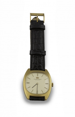 887.  Reloj INTERNATIONAL WATCH Schaffhausen c.1960 en oro de 18K nº 2054156