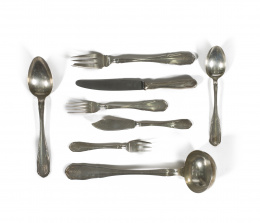 1125.  Cubertería de plata ley 916. Con marcas.Matilde Espuñes, pp. del del S. XX..