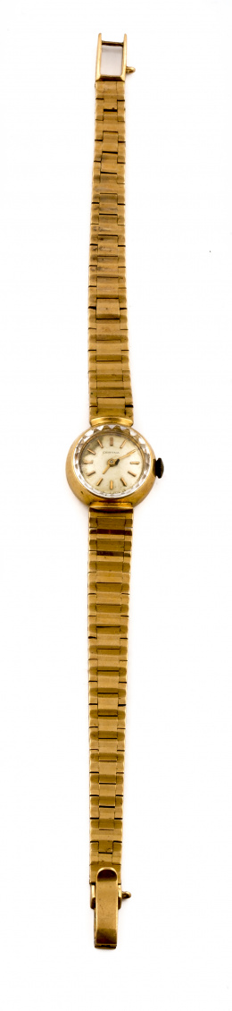 854.  Reloj Certina años 60 en oro de 18K.